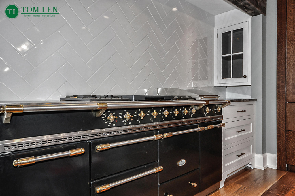 Tom Len Custom Homes - Center Ave - Northbrook