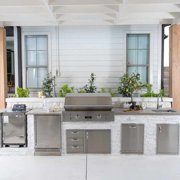 Design the Ultimate Luxury Backyard for Your Family - Tom Len Custom Homes