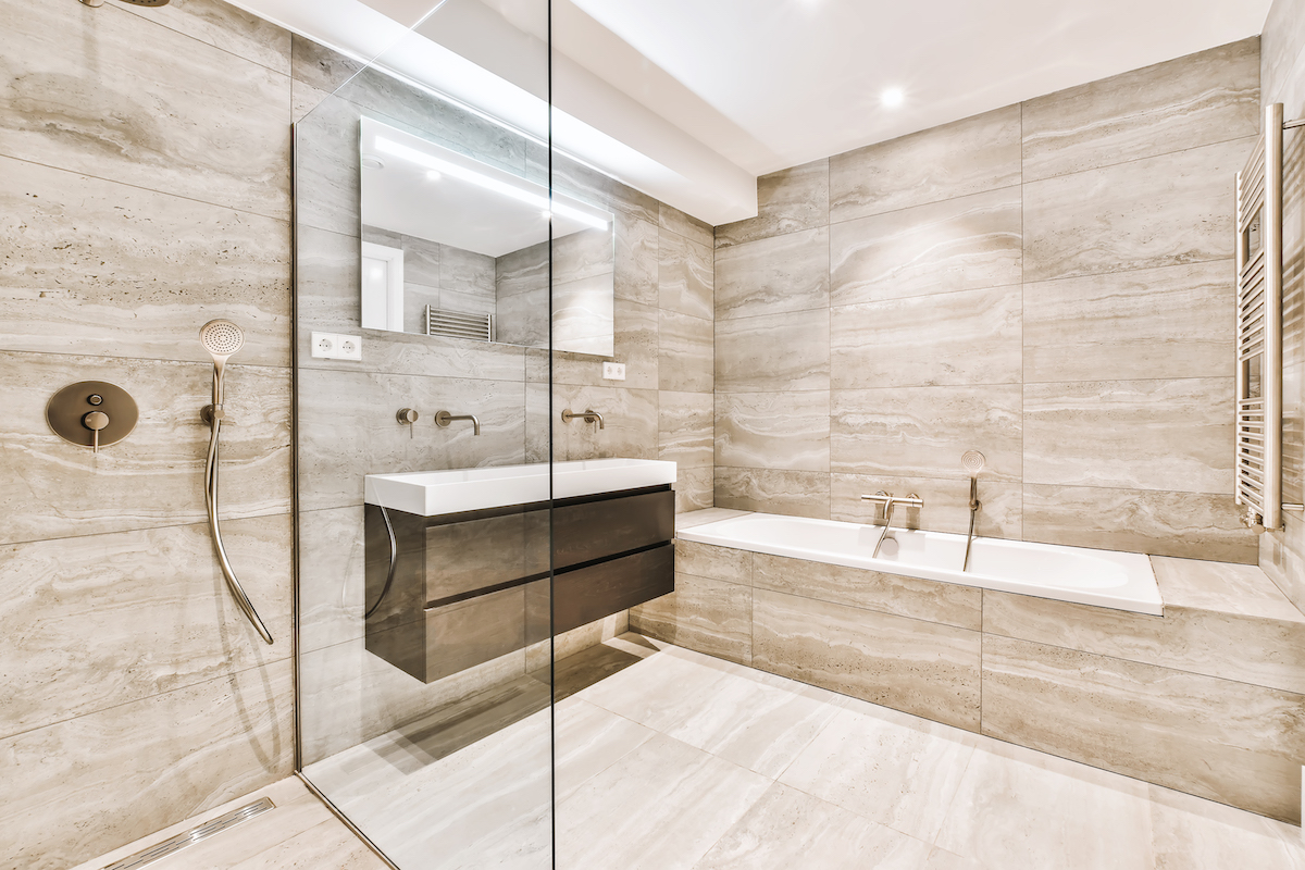 Luxurious Master Bathroom Must Haves