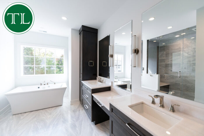 Modern Jack and Jill Bathroom Ideas - Tom-Len-Custom-Homes-Ash-2-83